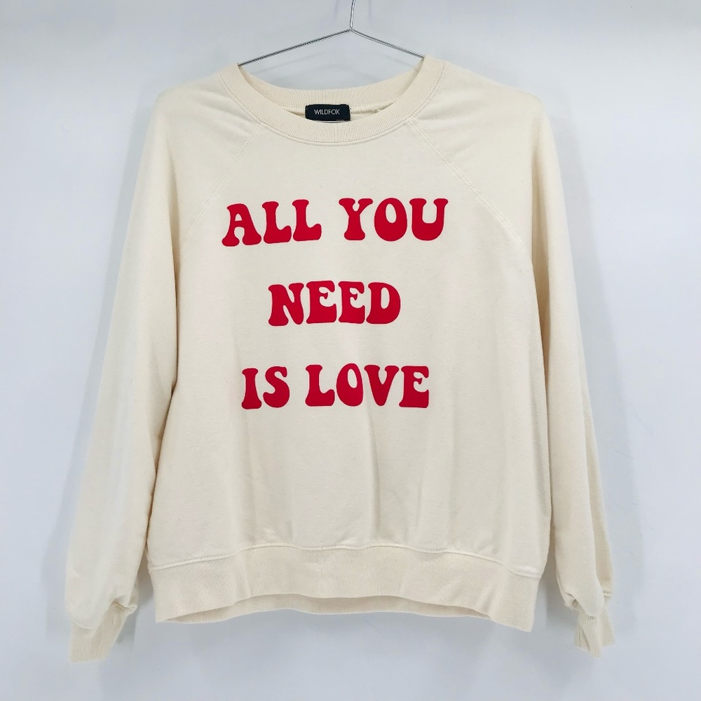 Wlidfox All You Need Is Love Crew Neck Sweater Size Small